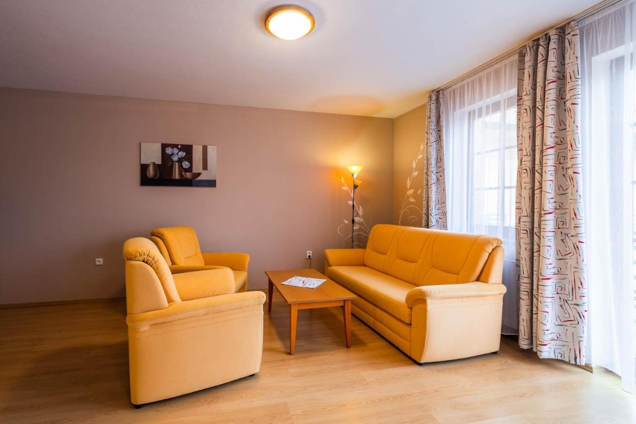 Apartmán Eliška Třeboň Exterior foto