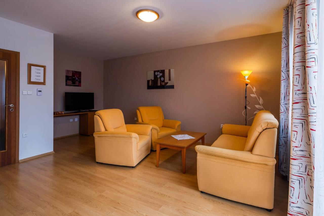 Apartmán Eliška Třeboň Exterior foto