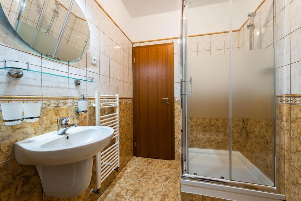 Apartmán Eliška Třeboň Exterior foto
